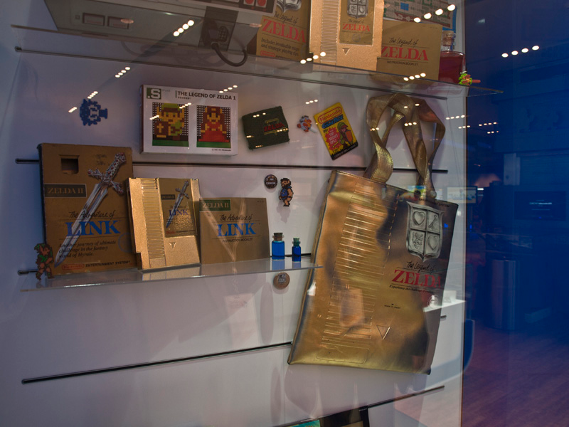 Illustration for article titled 25 Years of Zelda on Display at Nintendo World
